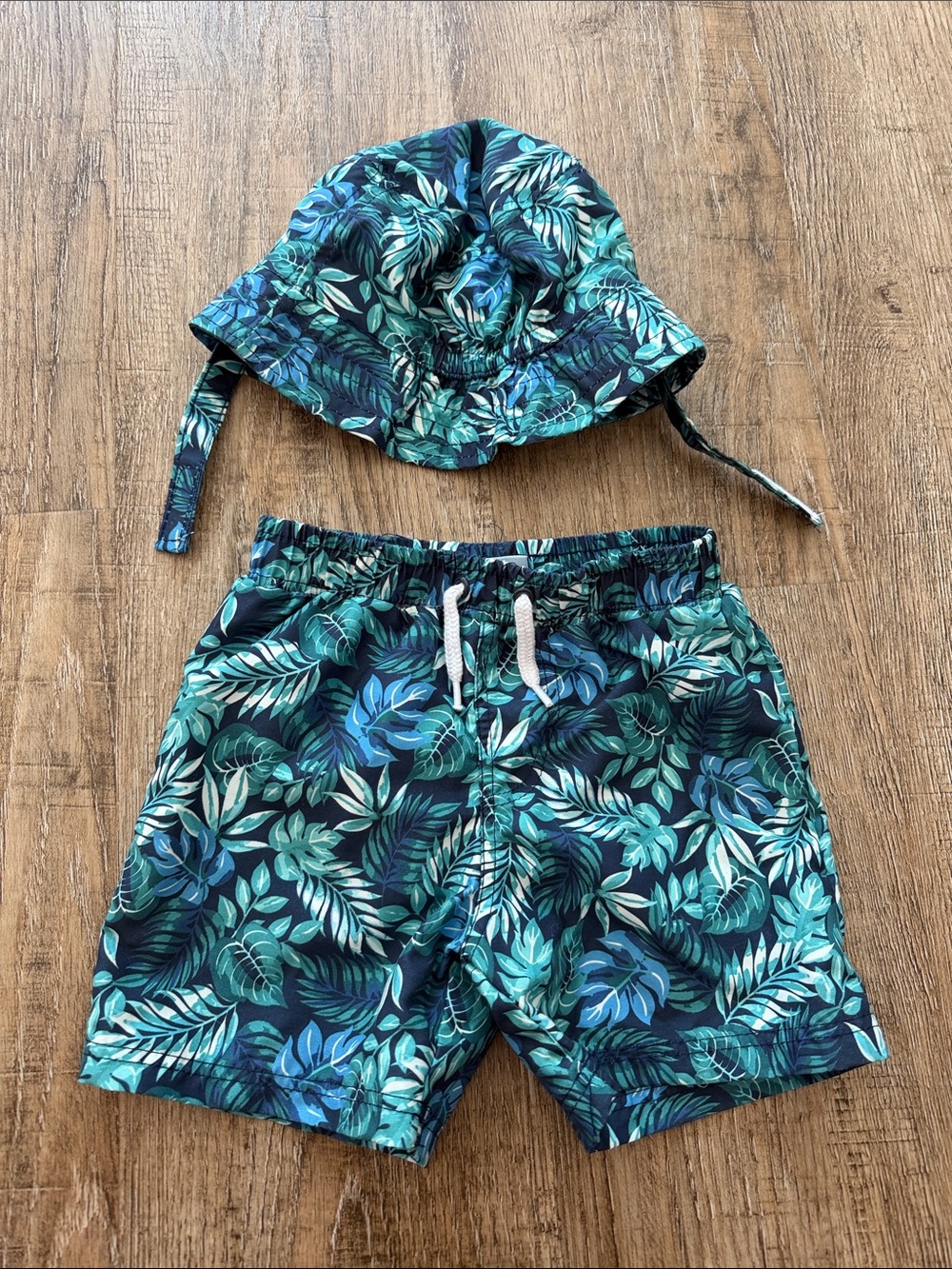 Kids Tropical Leaf Swim Trunks & Bucket Hat - Blue/Green